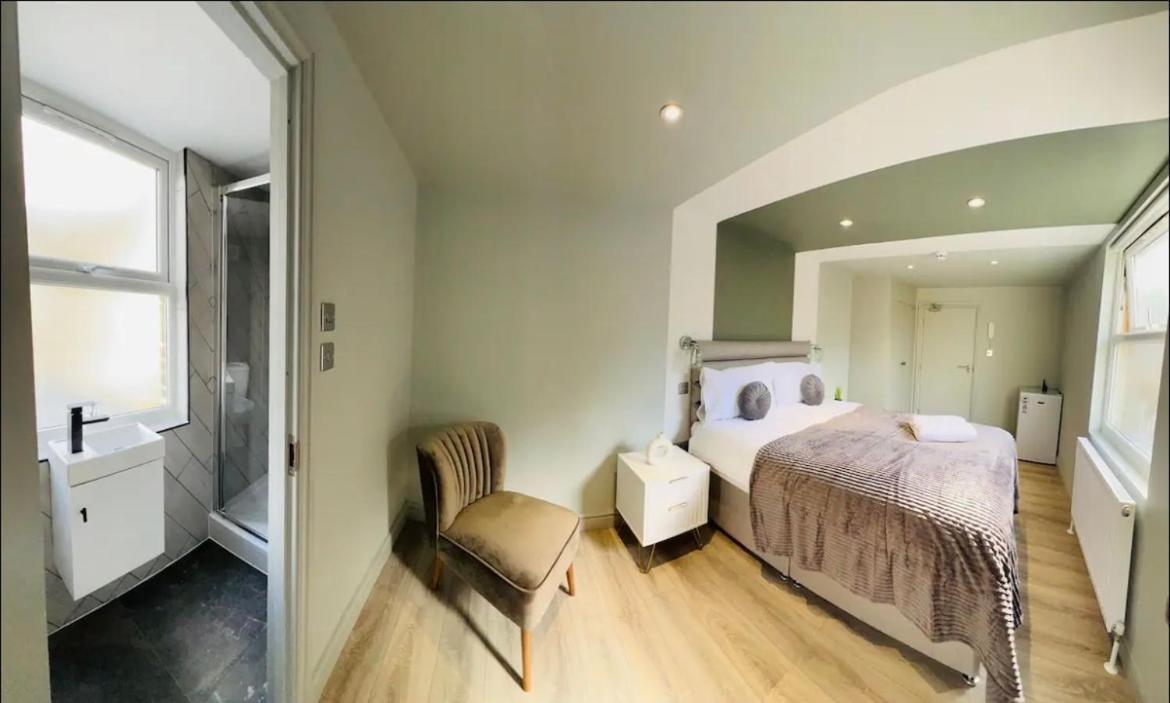 43 Ensuite Look Like Locations Gazde/Camere de închiriat